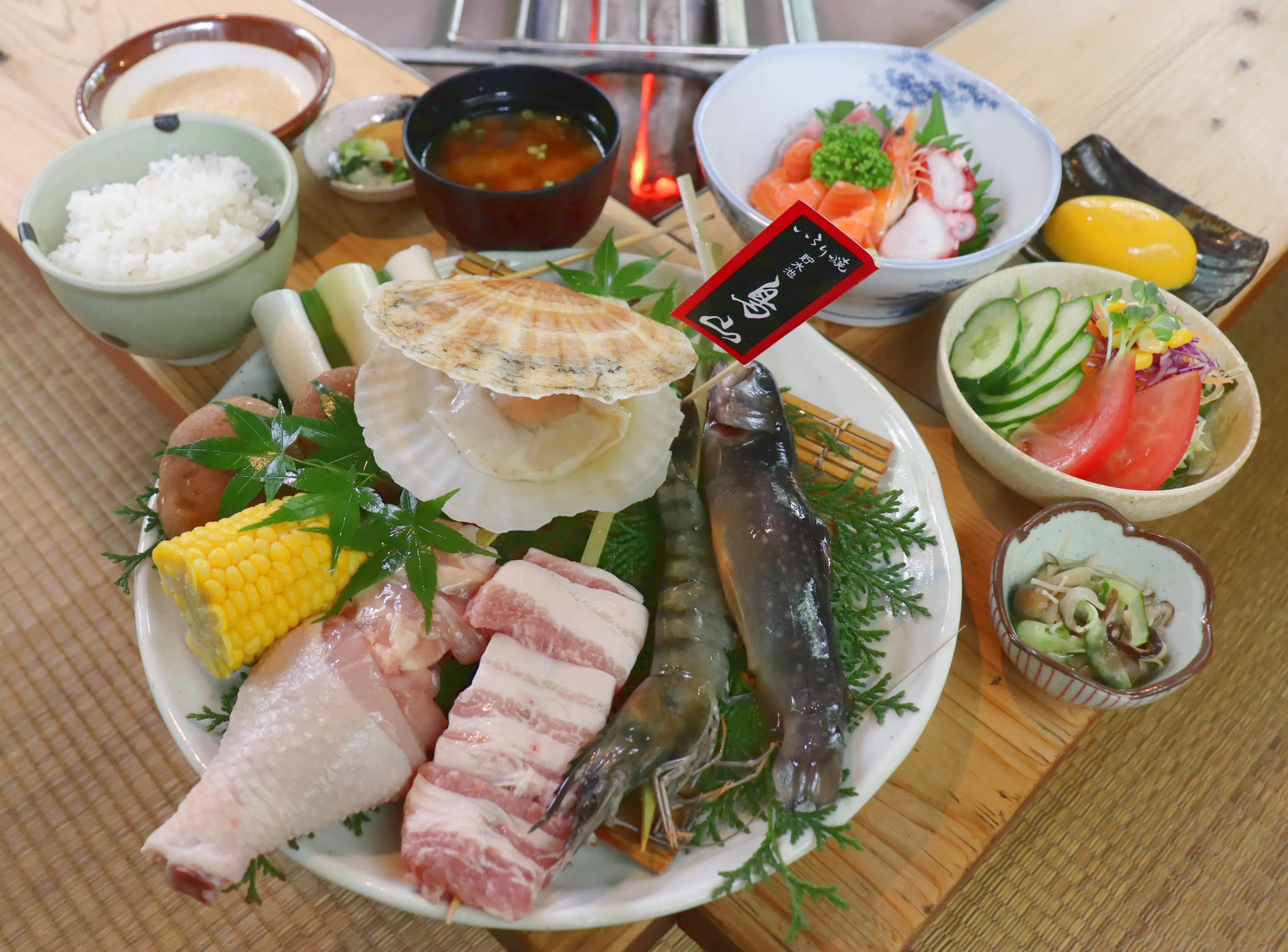 季節の食材を贅沢に使用したお料理コース